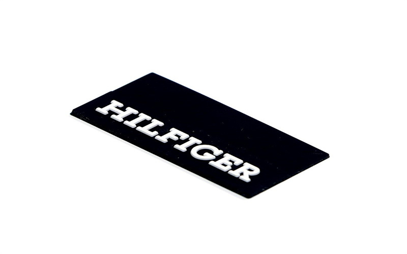 PVC膠章制服裝雙色滴塑標(biāo)牌 透明硅膠商標(biāo) 鞋服橡膠標(biāo)